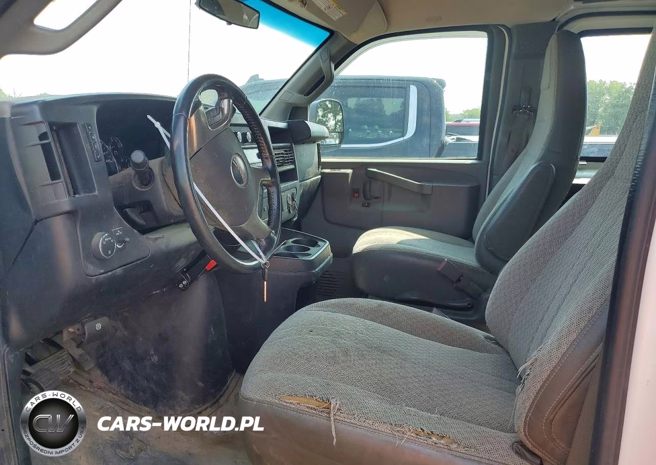 2017 GMC Savana G2500 VIN:1GTW7AFF4H1137374 - 7