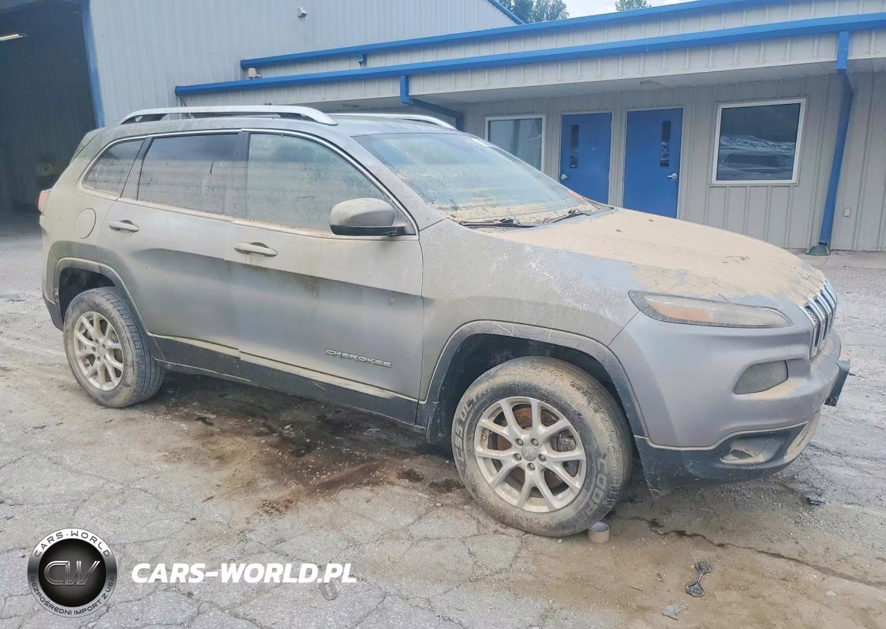 2014 Jeep Cherokee Latitude VIN:1C4PJMCS4EW246179 - 4