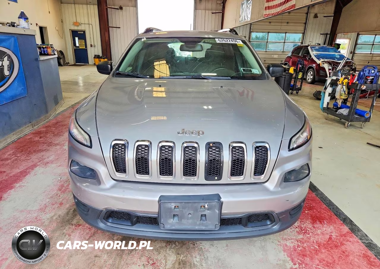 2015 Jeep Cherokee Sport VIN:1C4PJMABXFW777021 - 5