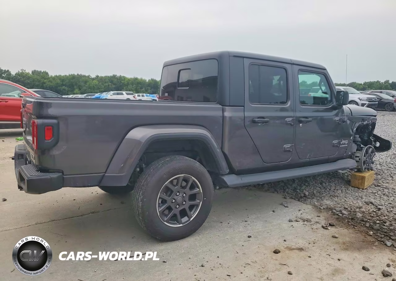 2020 Jeep Gladiator Overland VIN:1C6HJTFG5LL130551 - 3
