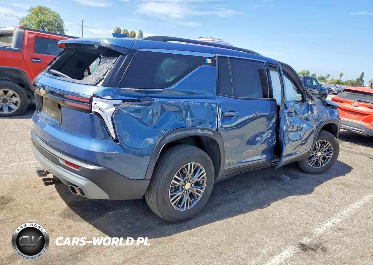 2026 Chevrolet Traverse Lt VIN:1GNERGKS3TJ116026 - 3