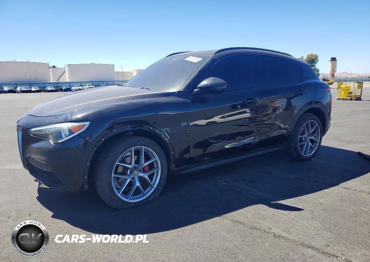 2018 Alfa Romeo Stelvio Ti Sport