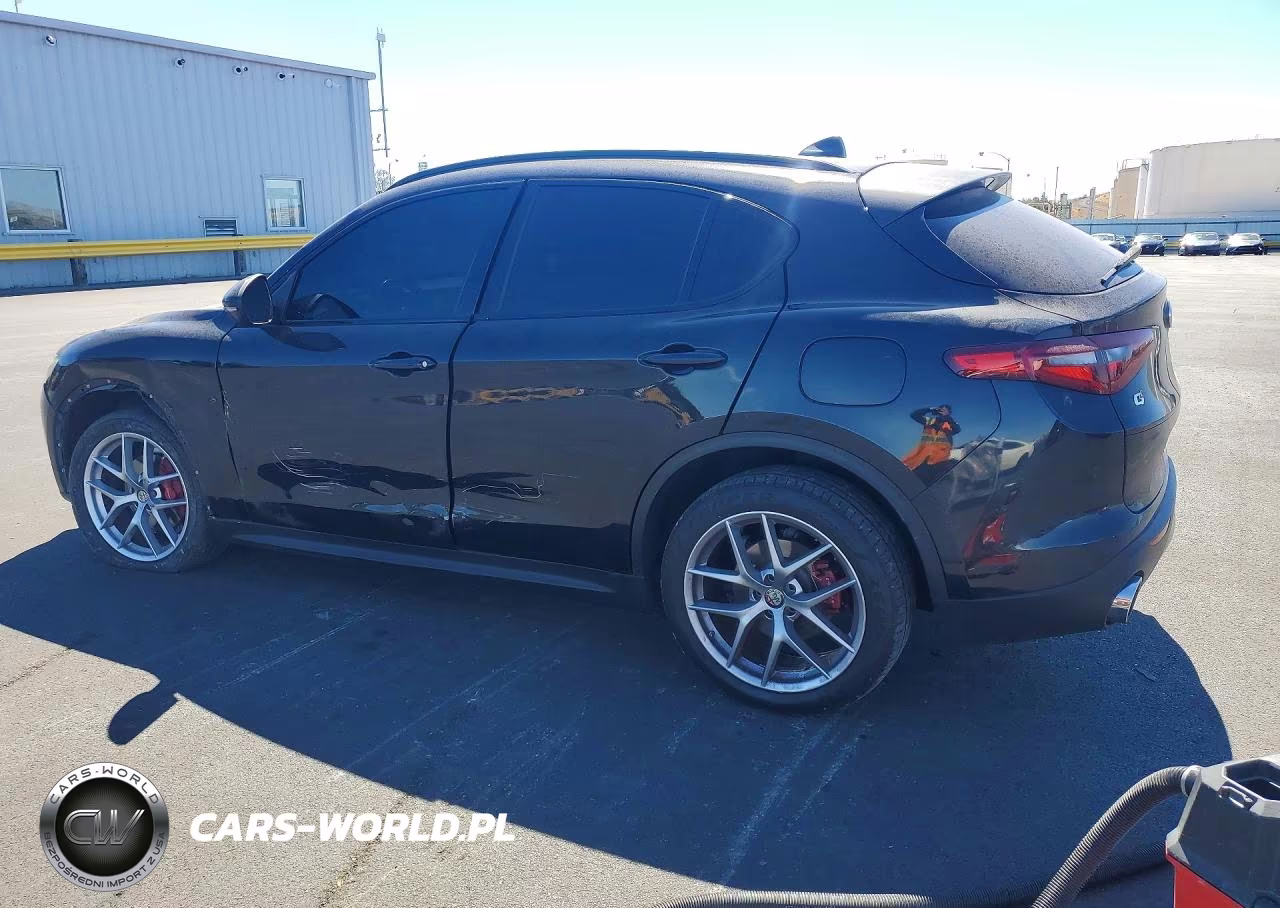 2018 Alfa Romeo Stelvio Ti Sport VIN:ZASFAKNN2J7B73316 - 2