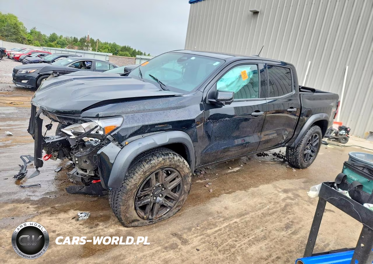 2023 Chevrolet Colorado Trail Boss – zdjęcie 1 z 12