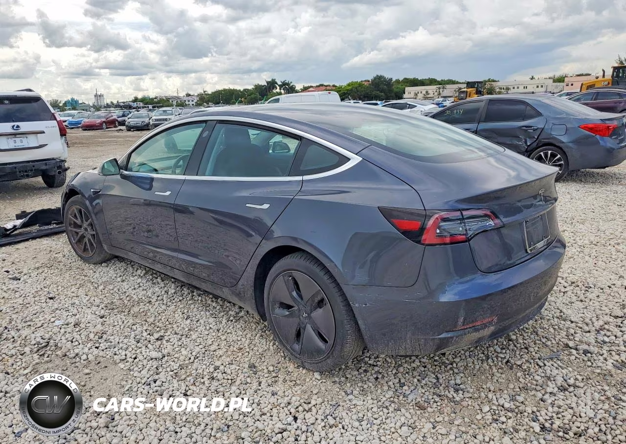 2018 Tesla Model 3 VIN:5YJ3E1EA7JF123836 - 2