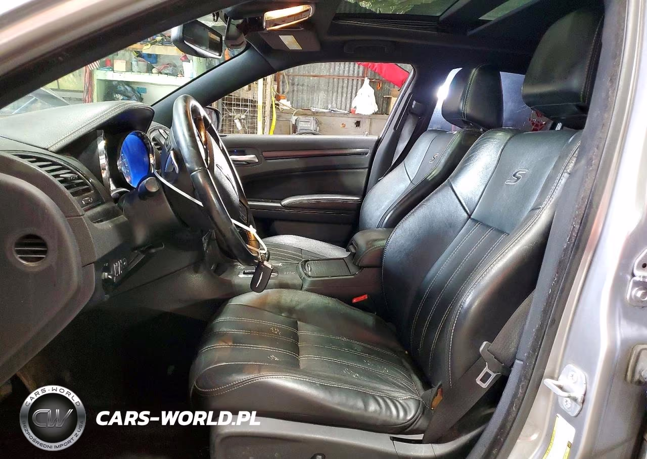 2014 Chrysler 300 S VIN:2C3CCAGG9EH273605 - 7