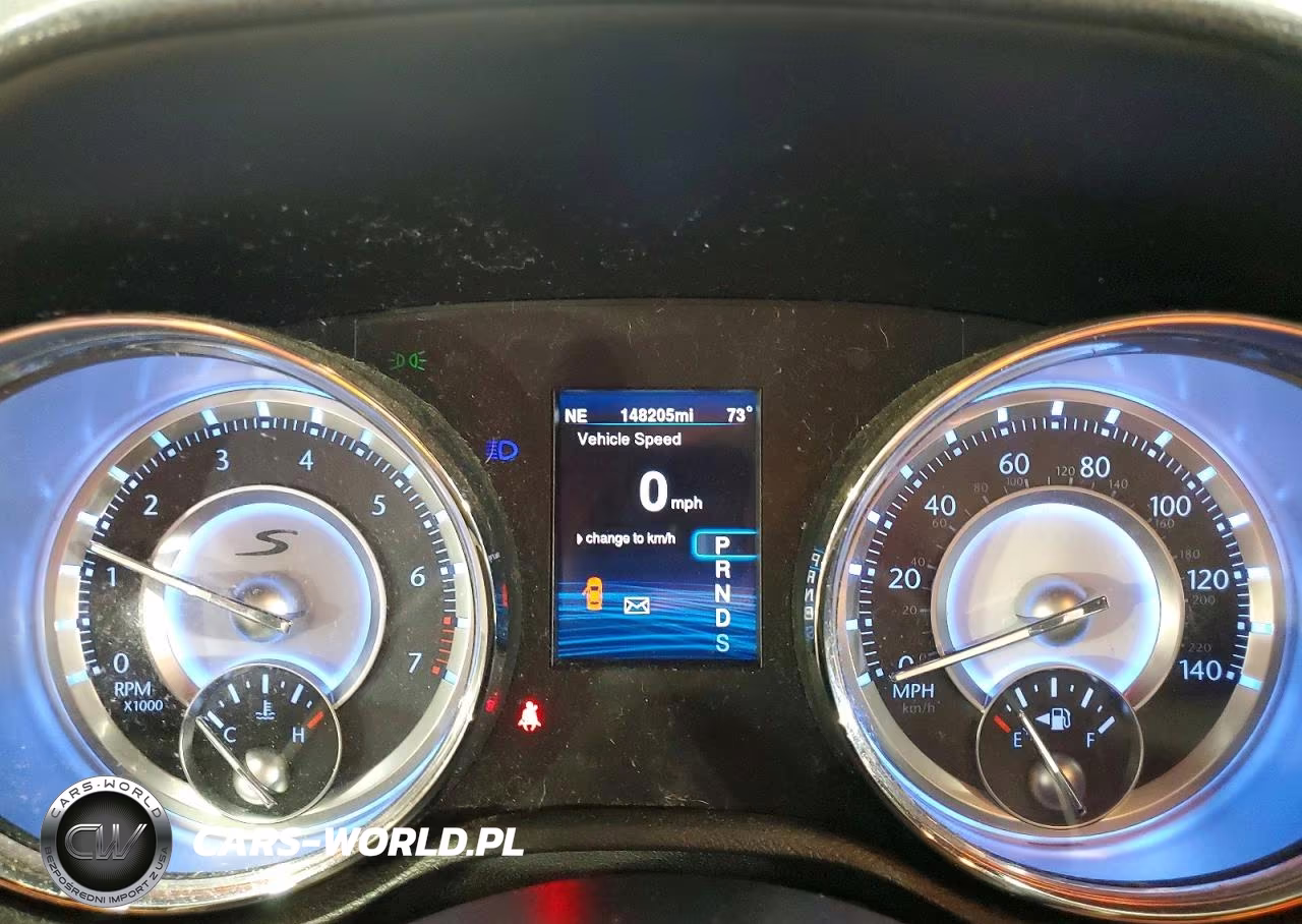 2014 Chrysler 300 S VIN:2C3CCAGG9EH273605 - 9