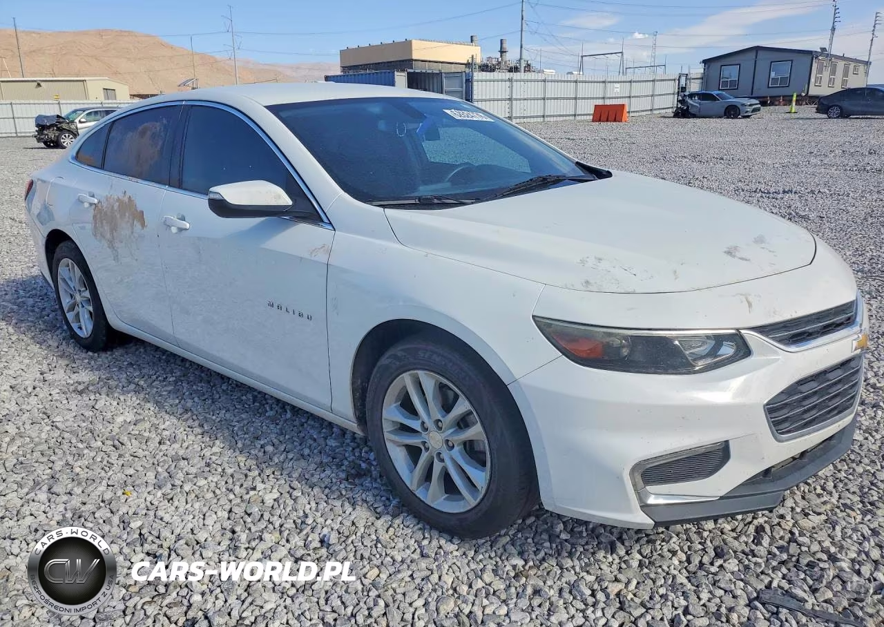 2016 Chevrolet Malibu Lt VIN:1G1ZE5ST4GF296136 - 4