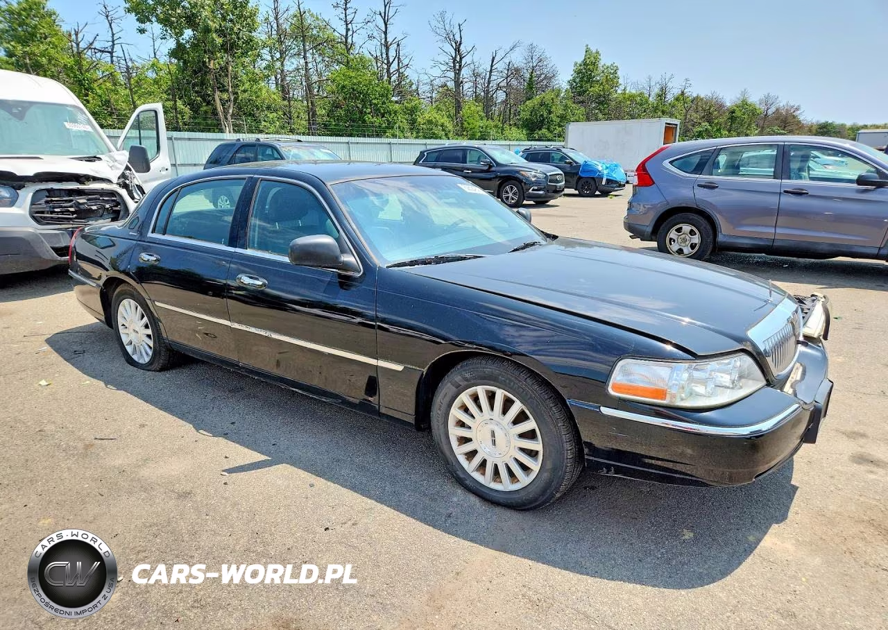 2004 Lincoln Town Car Executive VIN:1LNHM81W84Y604102 - 4