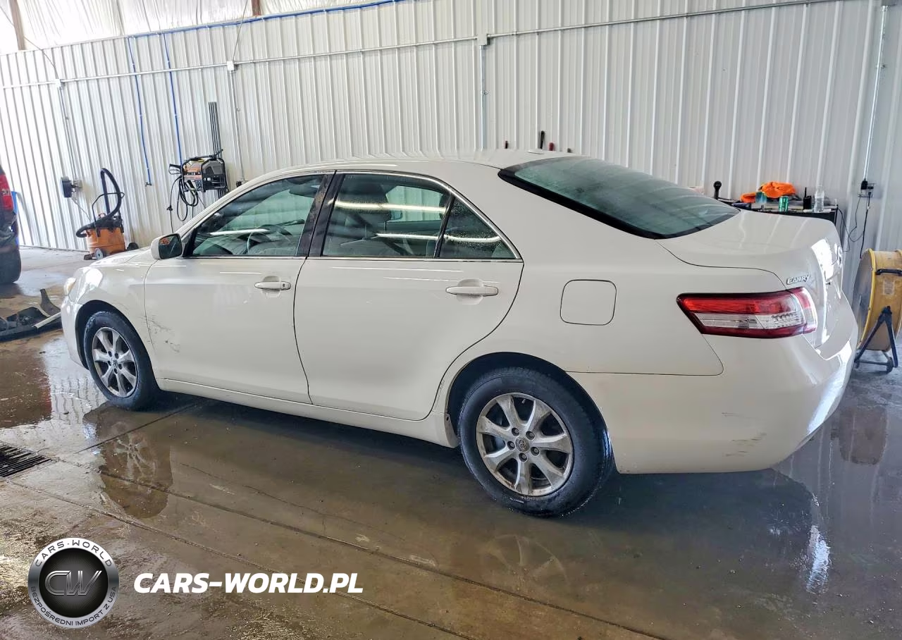 2010 Toyota Camry Le VIN:4T1BF3EK9AU577893 - 2