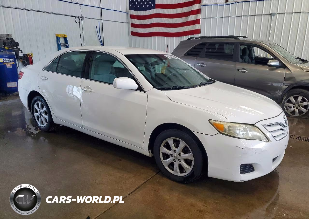 2010 Toyota Camry Le VIN:4T1BF3EK9AU577893 - 4