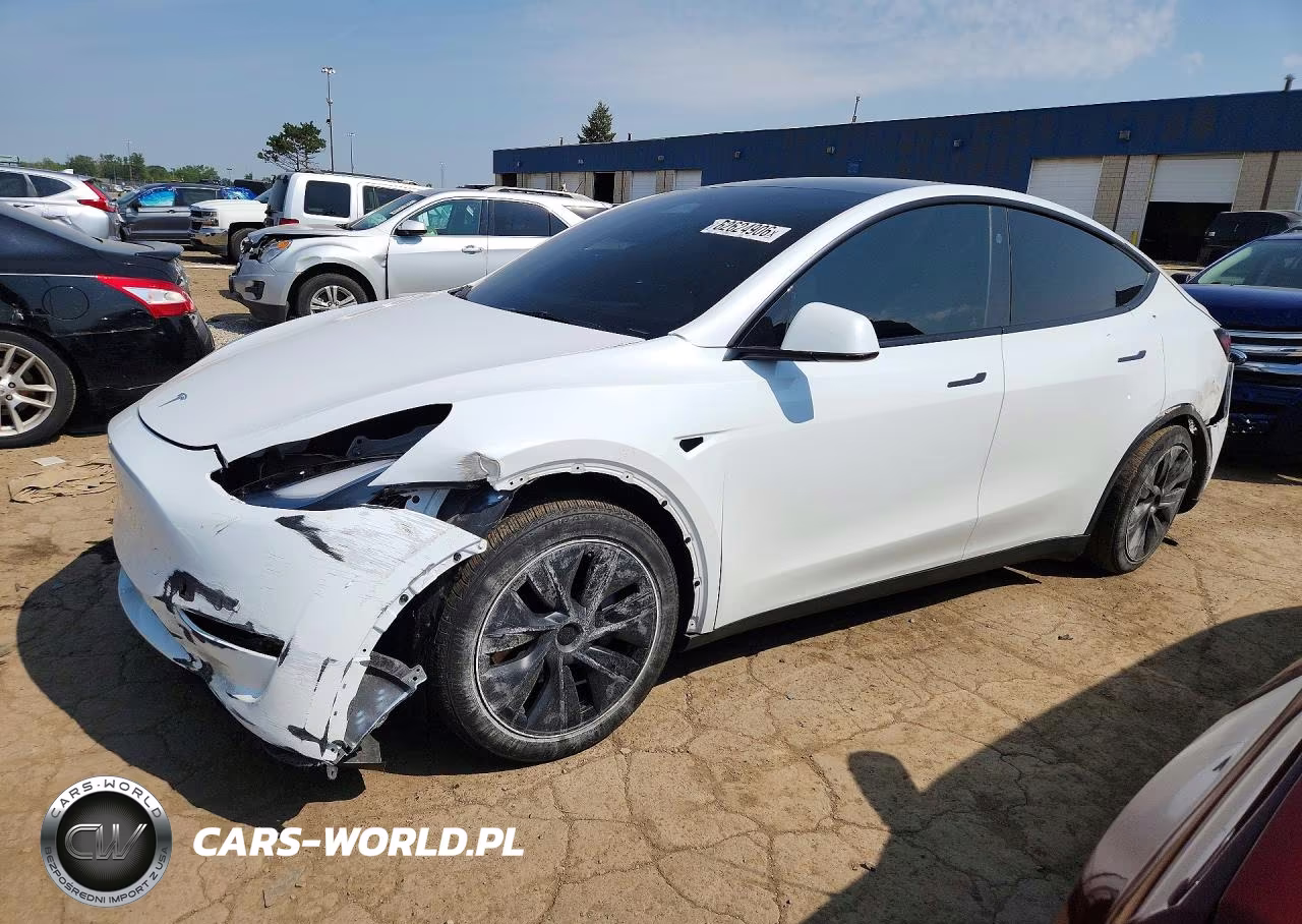2024 Tesla Model Y – zdjęcie 1 z 12