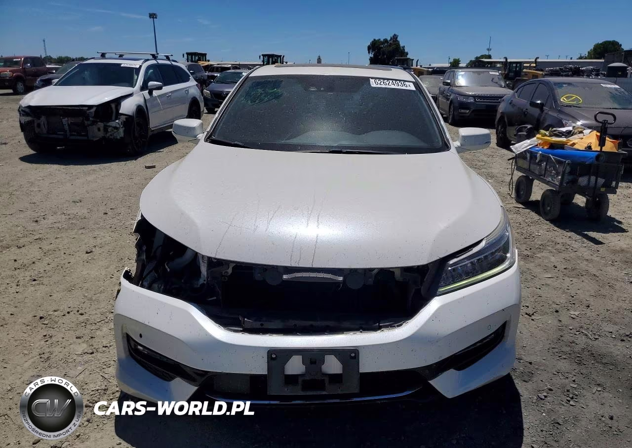 2017 Honda Accord Touring Hybrid VIN:JHMCR6F77HC004419 - 5