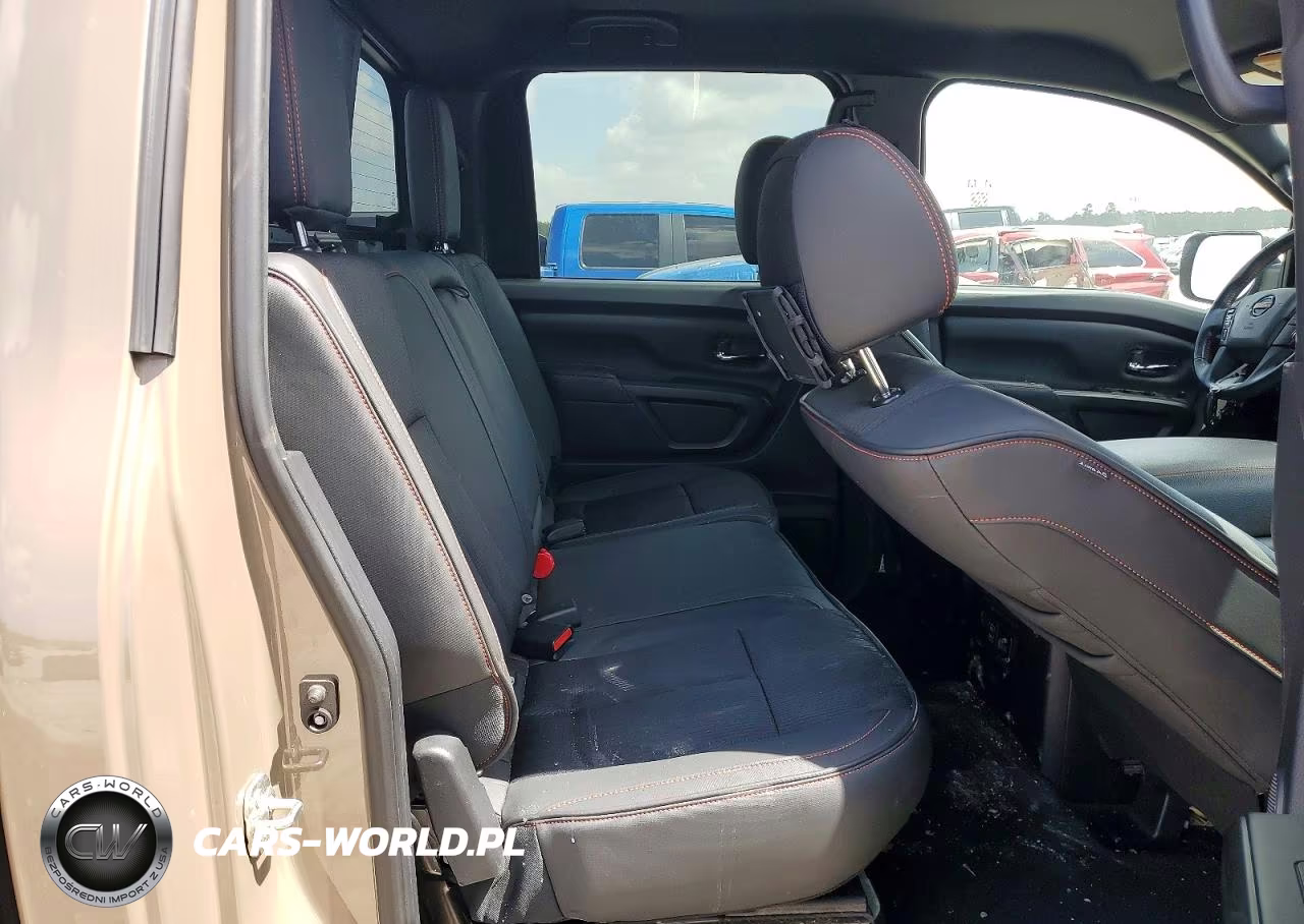 2021 Nissan Titan Pro-4X VIN:1N6AA1ED4MN504656 - 10