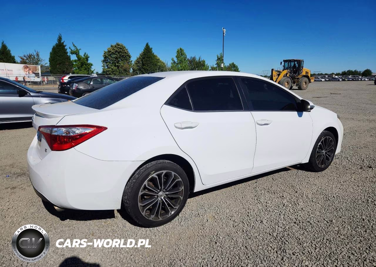 2014 Toyota Corolla S Plus VIN:5YFBURHE5EP027113 - 3