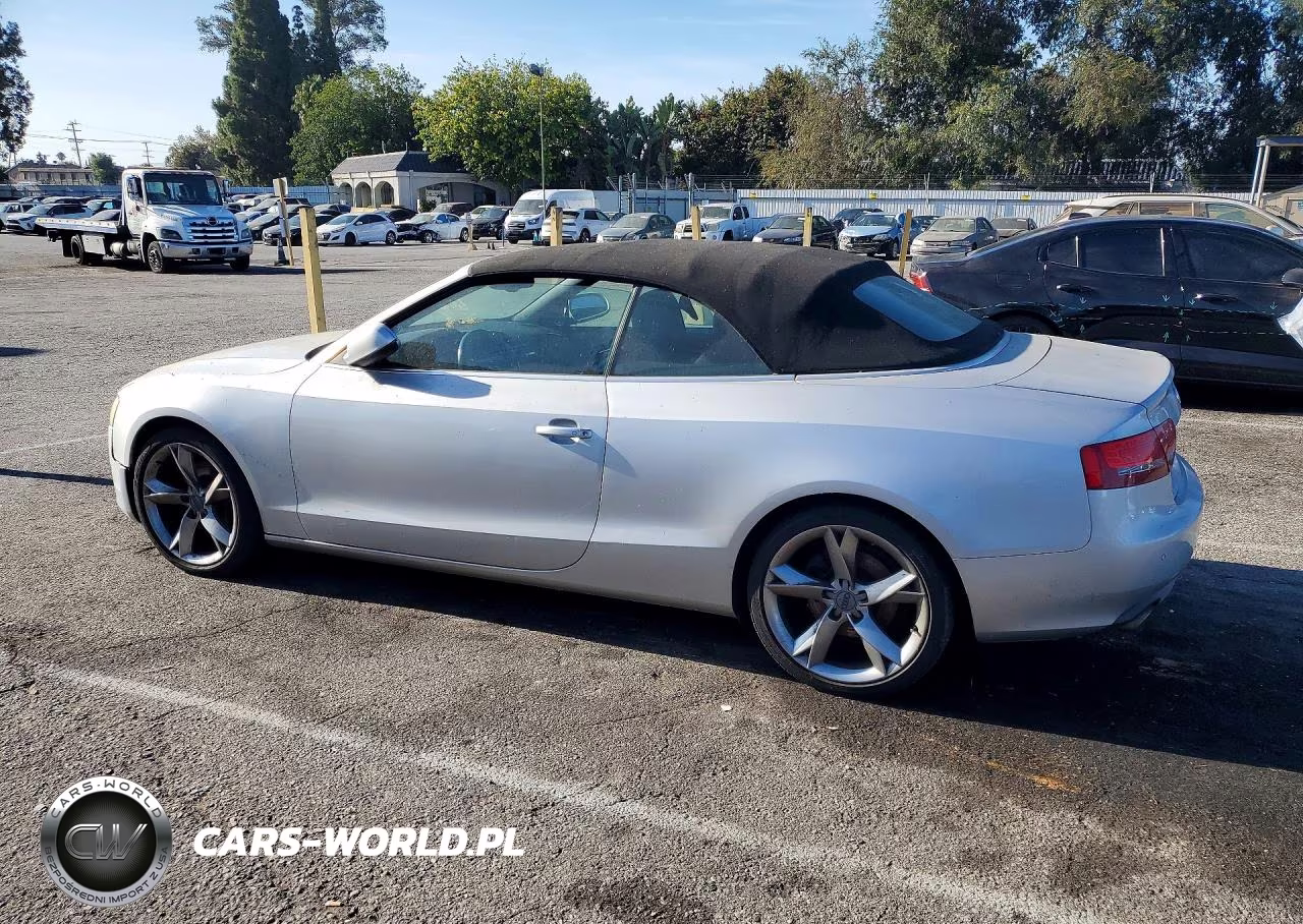 2011 Audi A5 Premium Plus VIN:WAUJFAFH3BN006495 - 2