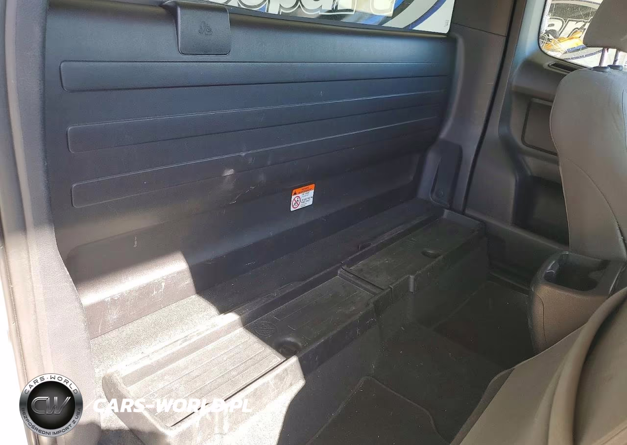 2016 Toyota Tacoma Sr VIN:5TFRX5GN6GX071030 - 10