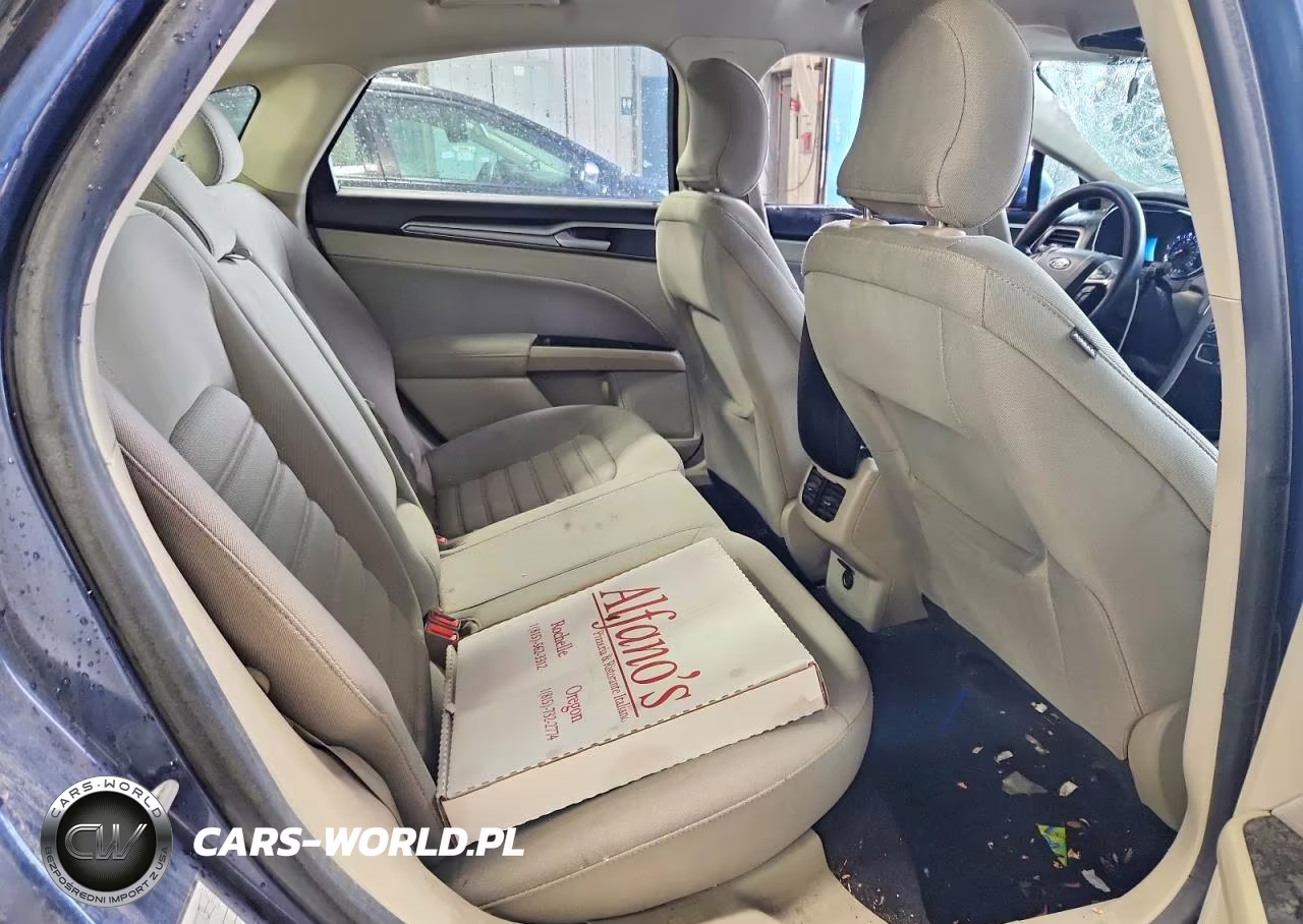 2019 Ford Fusion Se VIN:3FA6P0LU6KR204122 - 10