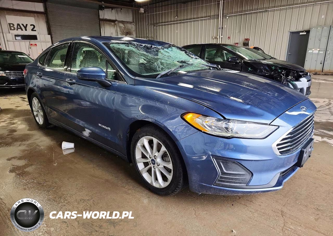 2019 Ford Fusion Se VIN:3FA6P0LU6KR204122 - 4