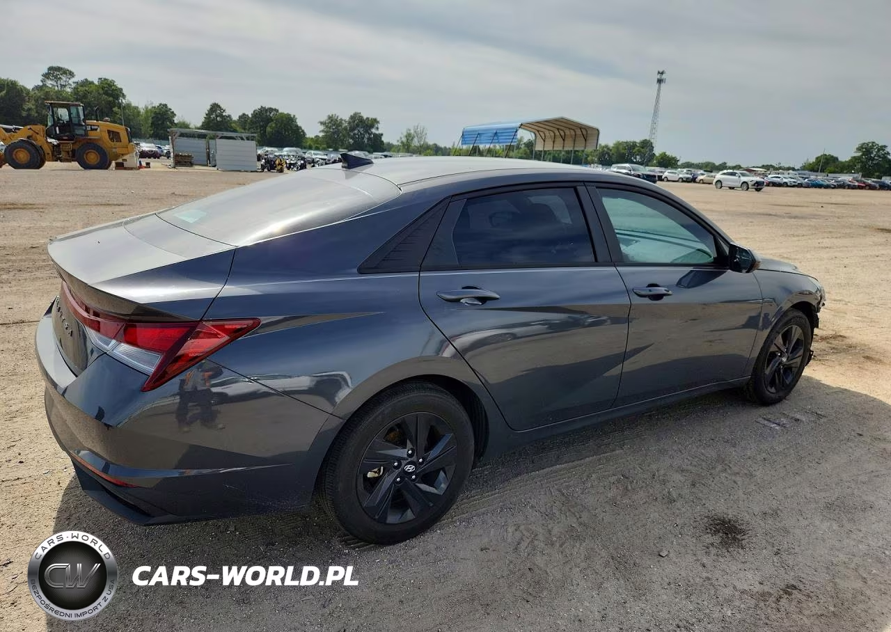 2023 Hyundai Elantra Sel VIN:KMHLM4AGXPU607770 - 3