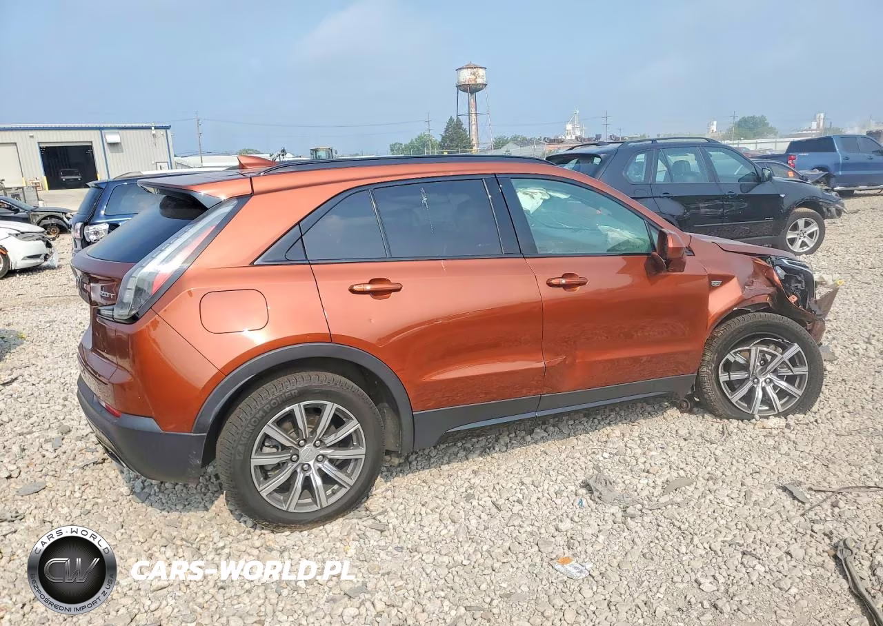 2019 Cadillac Xt4 Sport VIN:1GYFZER41KF168128 - 3