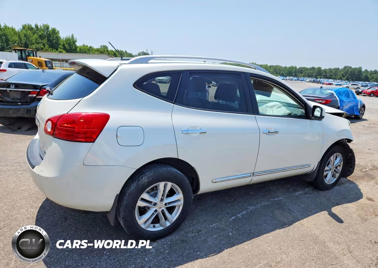 2012 Nissan Rogue S VIN:JN8AS5MT0CW261313 - 3