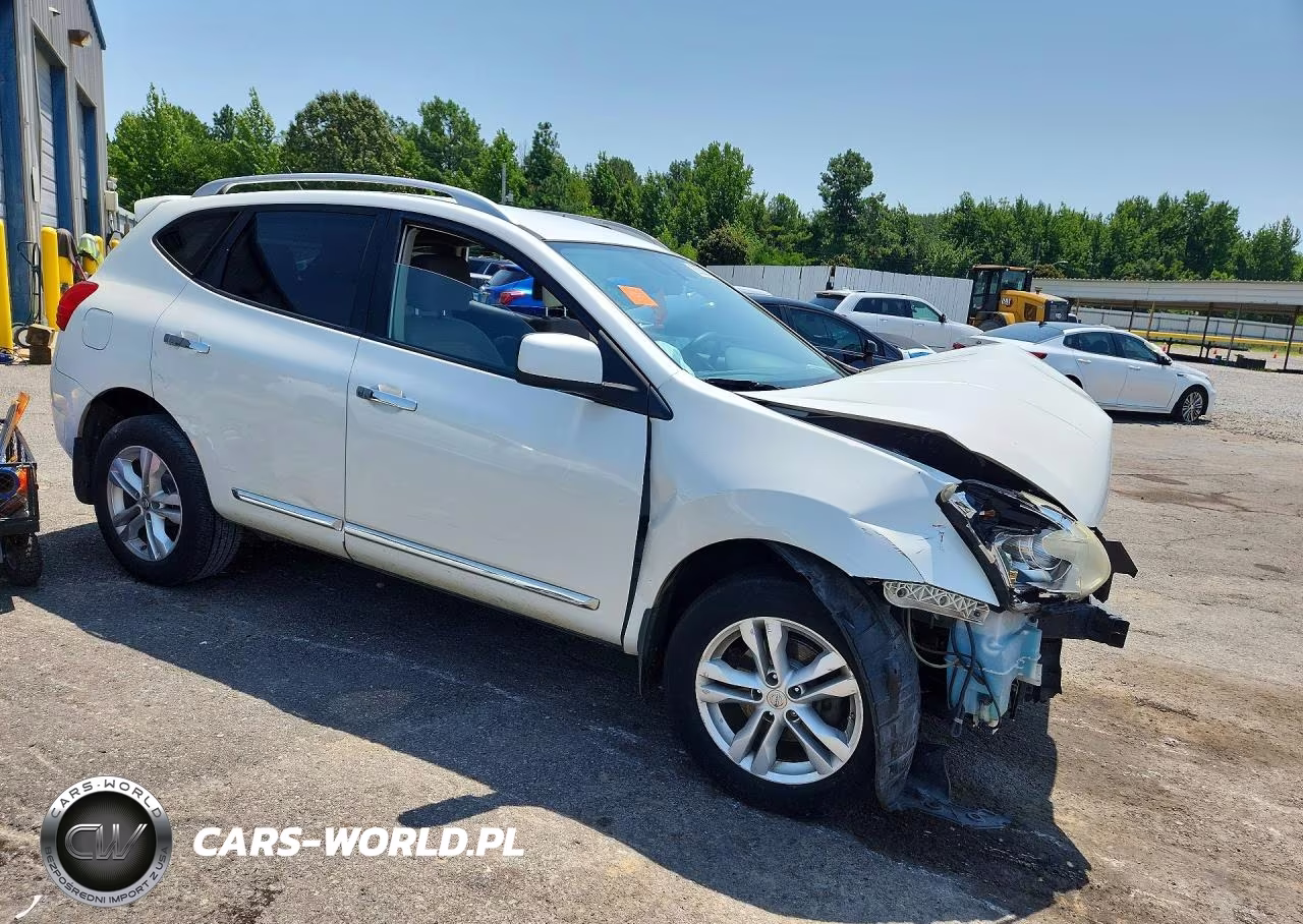 2012 Nissan Rogue S VIN:JN8AS5MT0CW261313 - 4