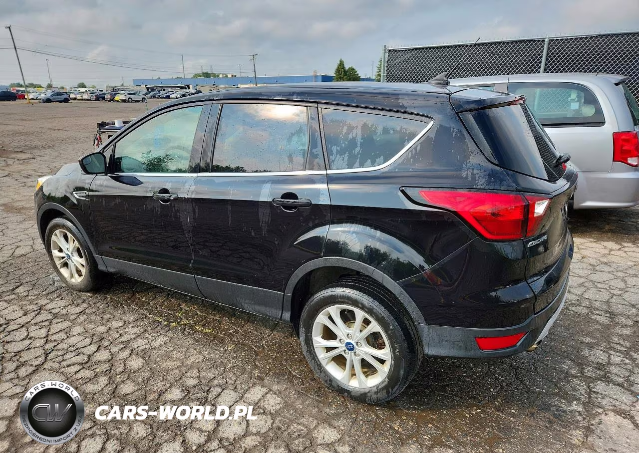 2019 Ford Escape Se VIN:1FMCU9GD5KUA61575 - 2