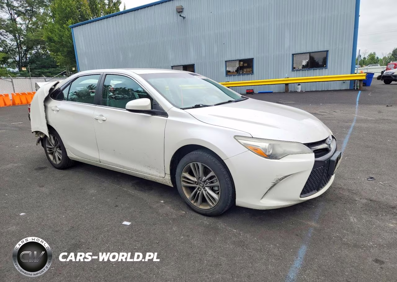 2016 Toyota Camry Se VIN:4T1BF1FK0GU125648 - 4