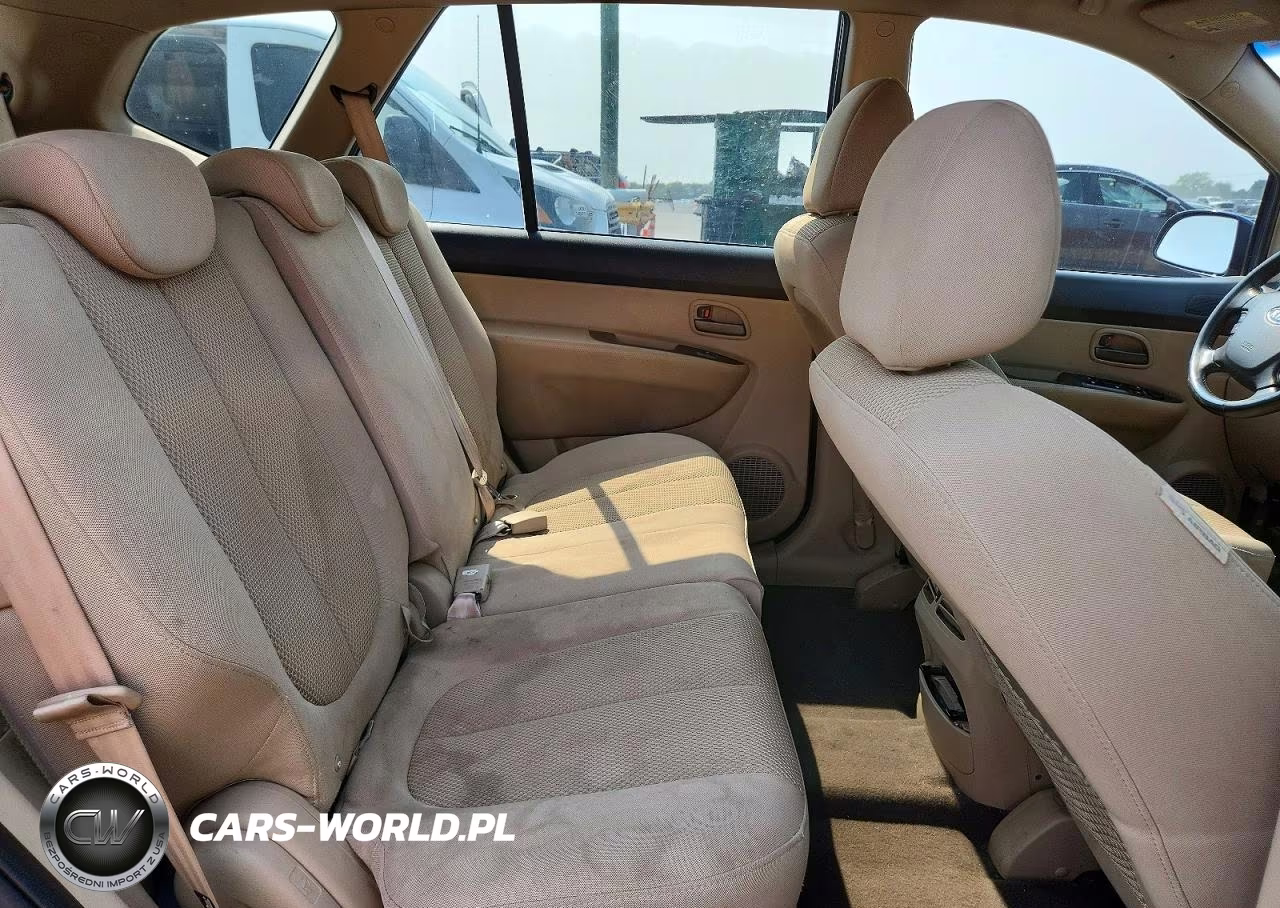 2008 Kia Rondo Lx VIN:KNAFG526X87156471 - 11