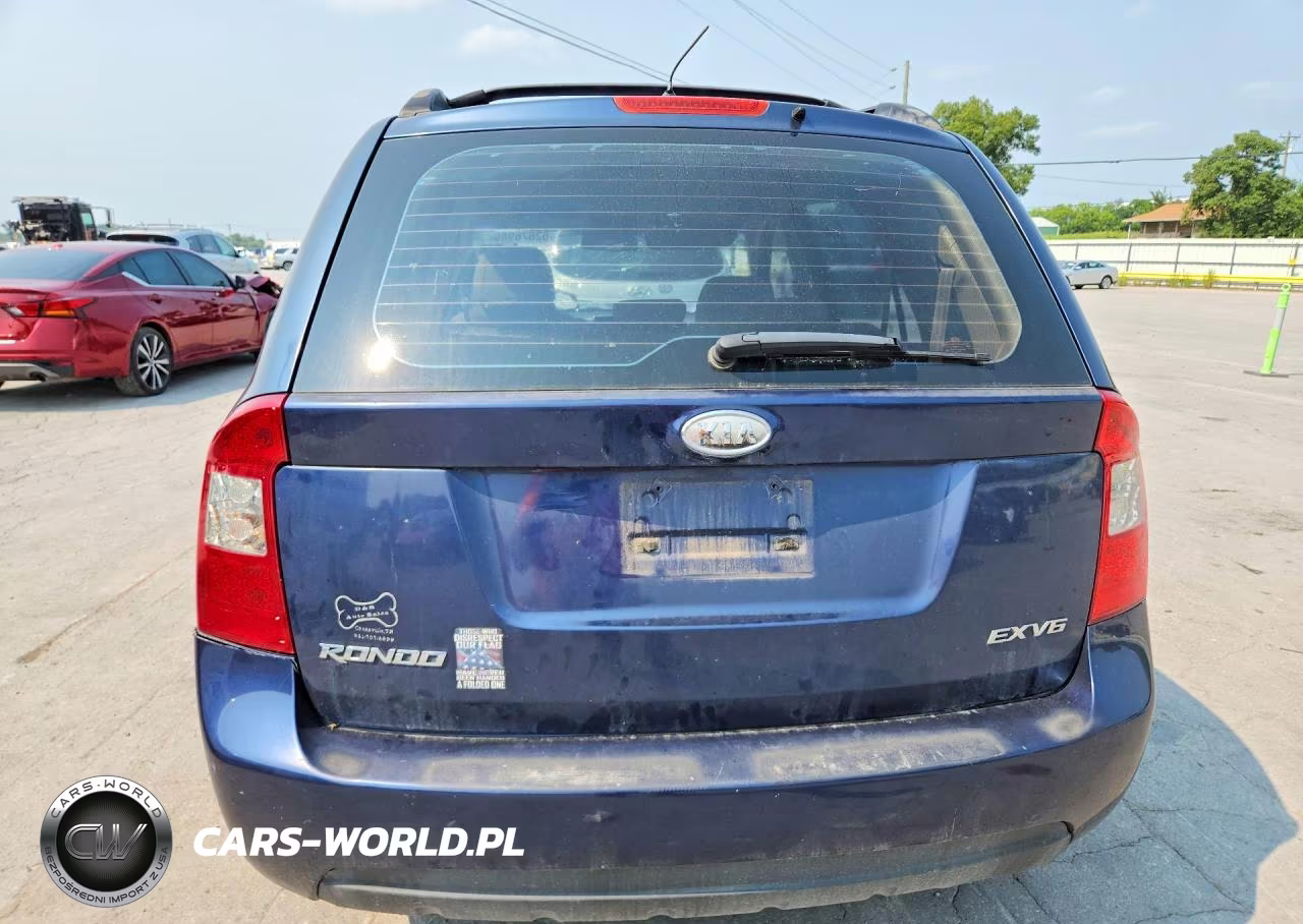 2008 Kia Rondo Lx VIN:KNAFG526X87156471 - 6