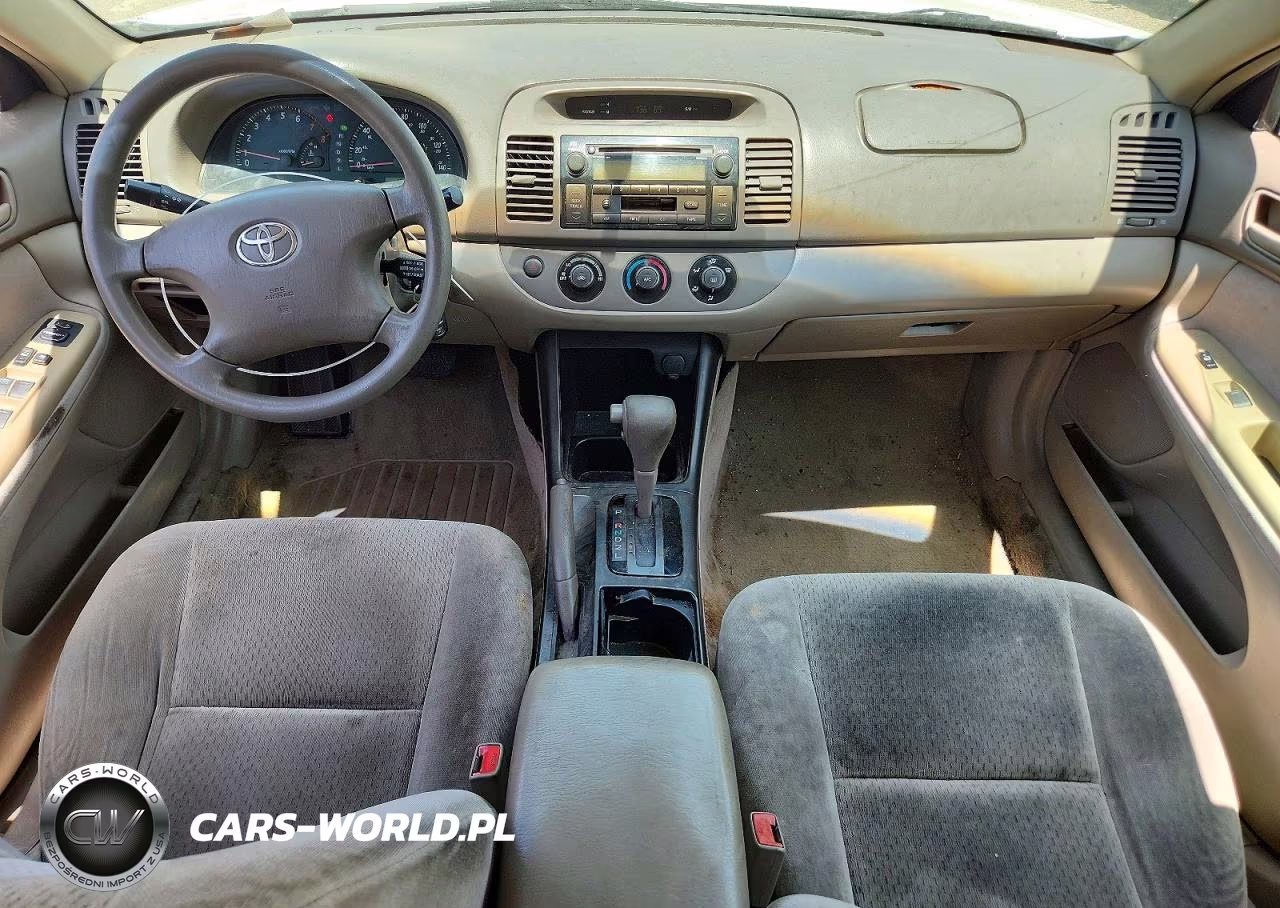 2002 Toyota Camry Le VIN:4T1BE32K82U080388 - 8