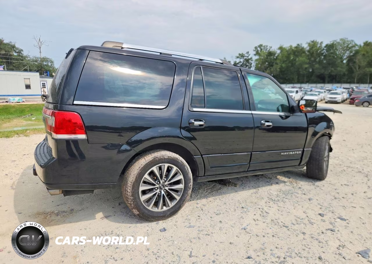 2017 Lincoln Navigator Select VIN:5LMJJ2HT7HEL00802 - 3