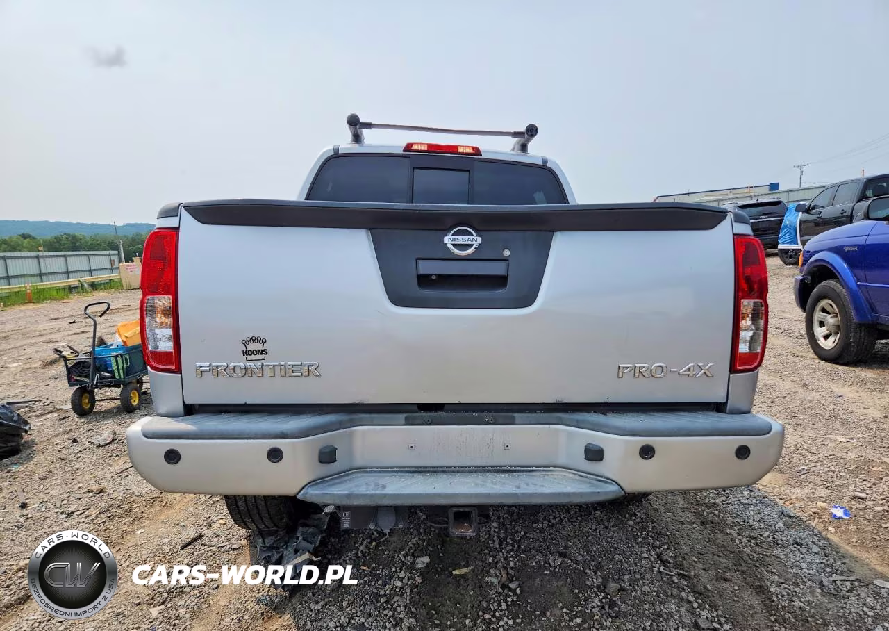 2015 Nissan Frontier Pro-4X VIN:1N6AD0EV3FN733603 - 6