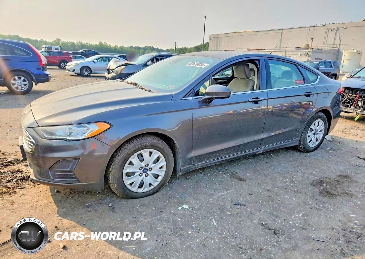 2019 Ford Fusion S – zdjęcie 1 z 12