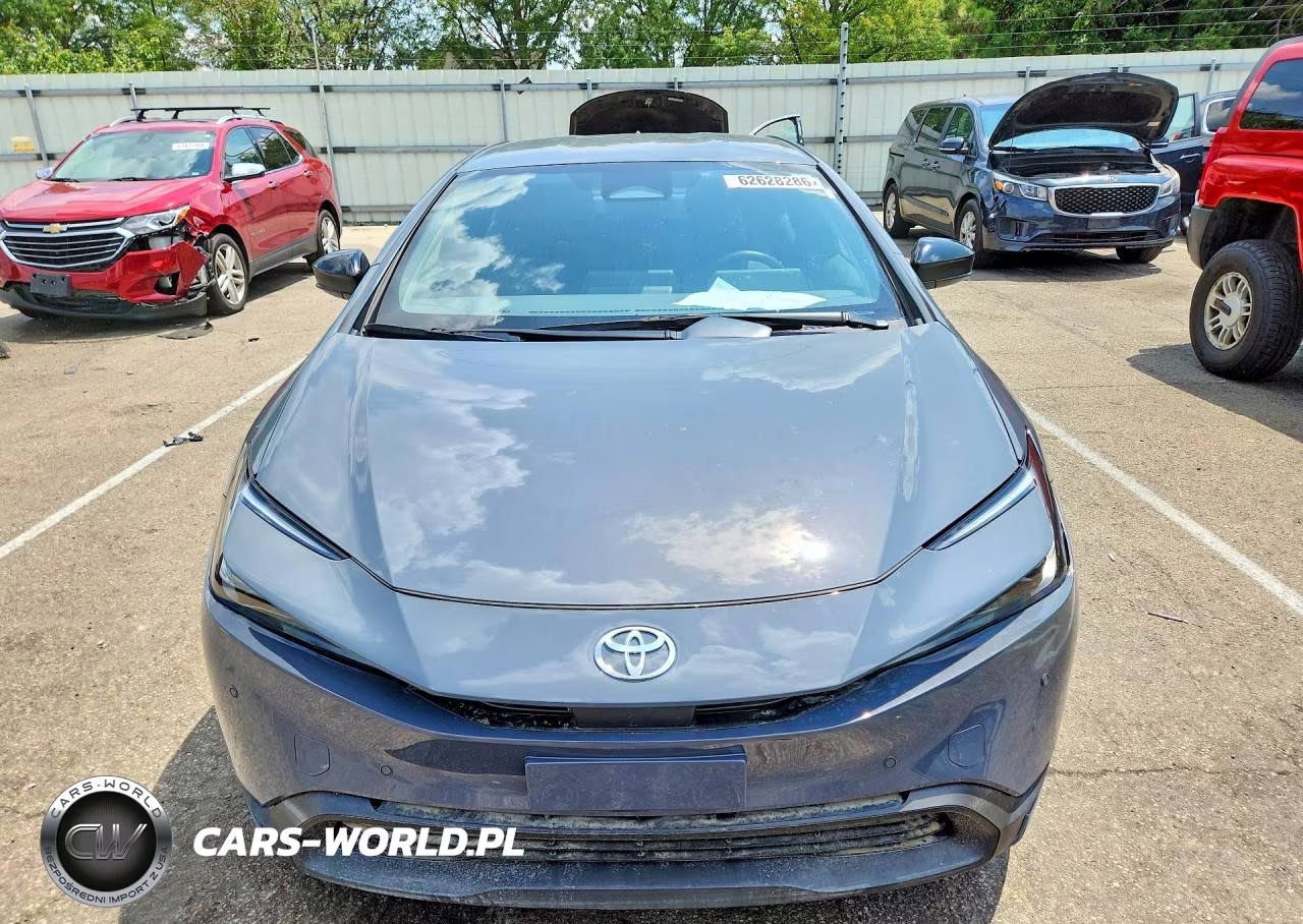 2025 Toyota Prius Le VIN:JTDACAAU9S3057379 - 5