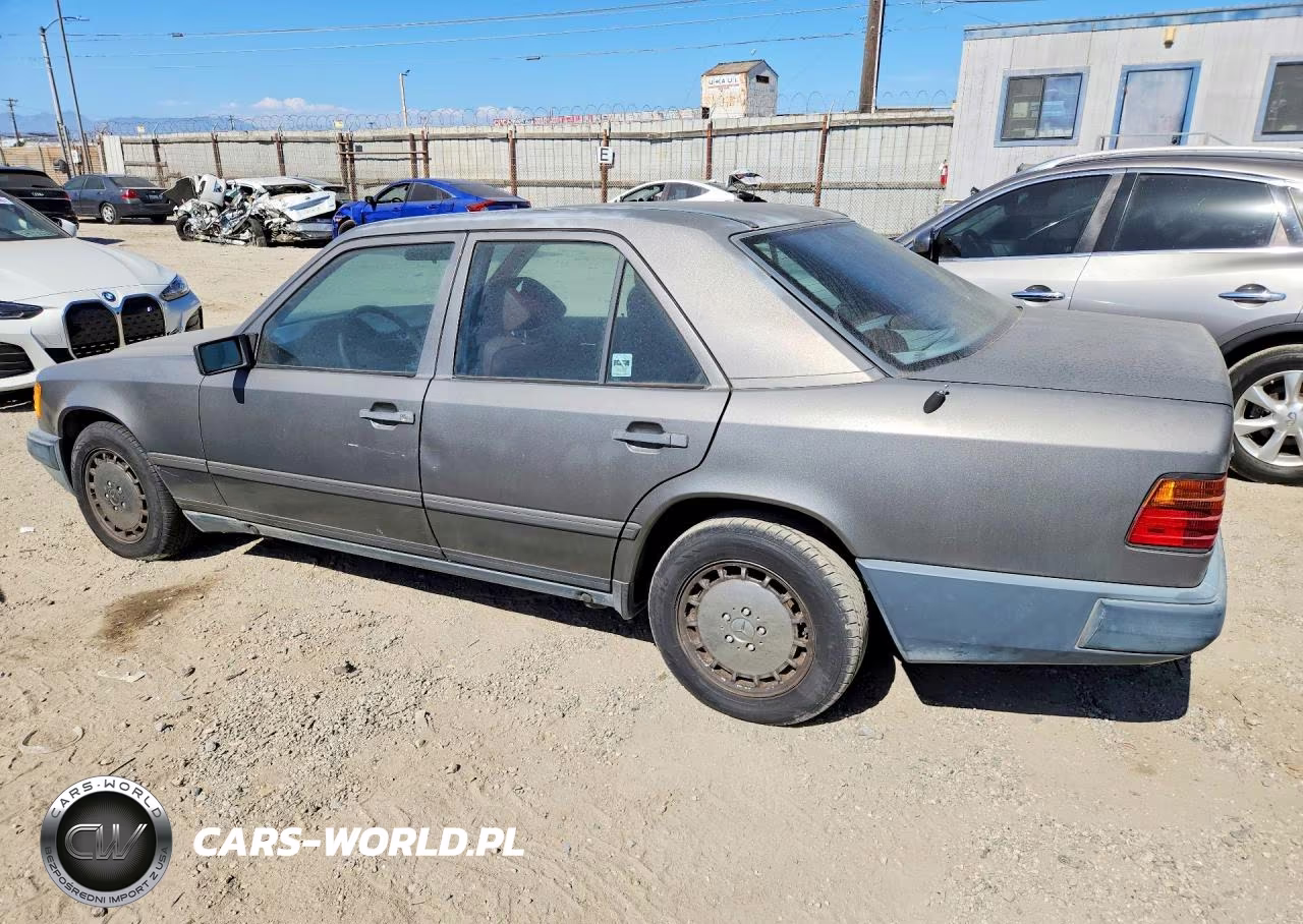 1989 Mercedes-Benz 300 E VIN:WDBEA30D6KA878020 - 2