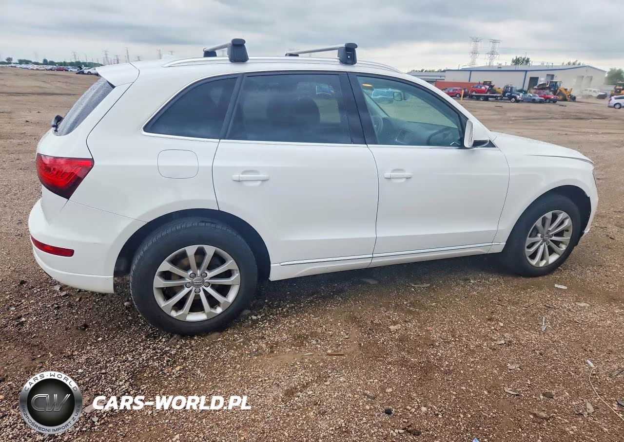 2014 Audi Q5 Premium VIN:WA1CFAFP9EA106786 - 3