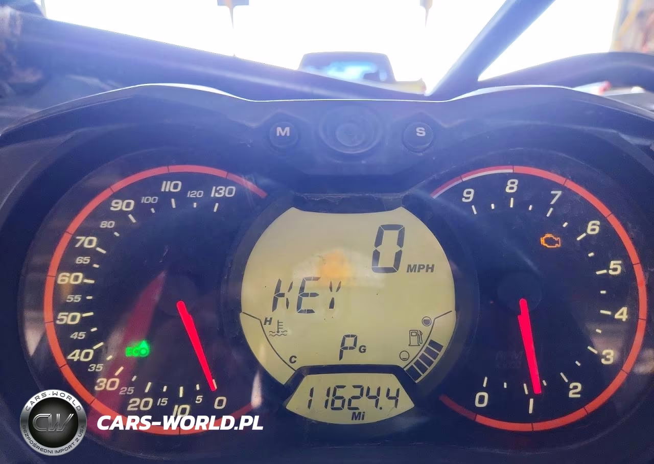 2018 Can-Am Maverick X3 X Rs Turbo R VIN:3JBVXAW43JK005658 - 8