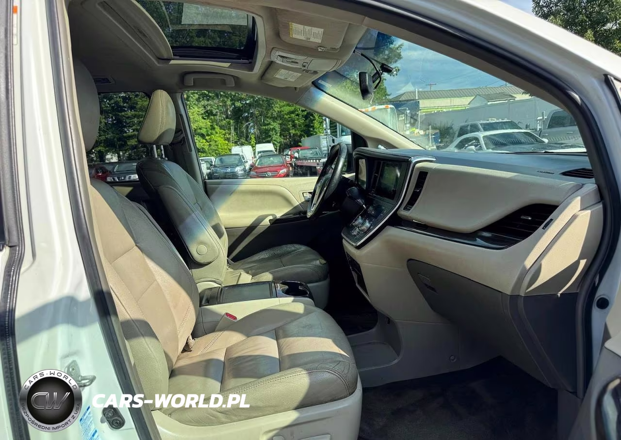 2017 Toyota Sienna Xle 7-Passenger VIN:5TDDZ3DC4HS159092 - 9