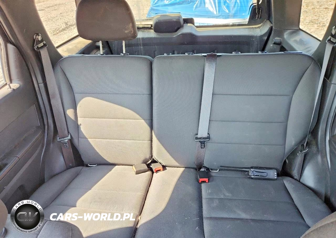 2011 Ford Escape Xlt VIN:1FMCU9D77BKA65752 - 10