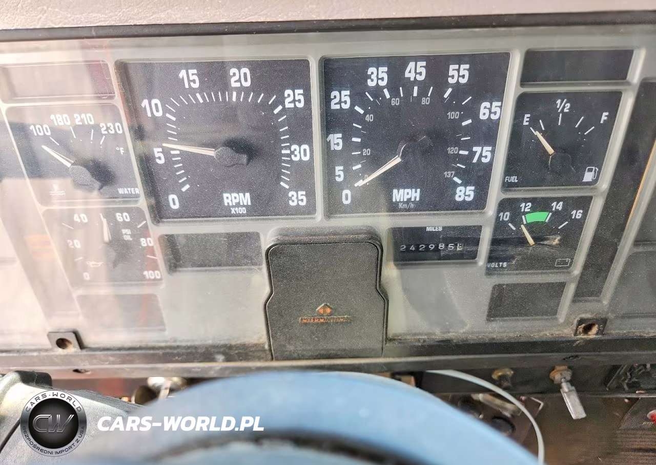 1998 International 4000 4700 VIN:1HTSCABM7WH495431 - 9