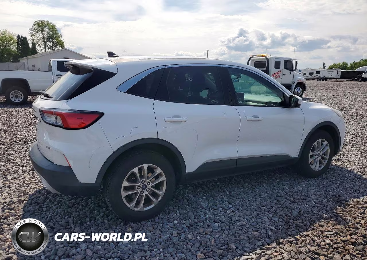 2021 Ford Escape Se VIN:1FMCU9G68MUA30485 - 3