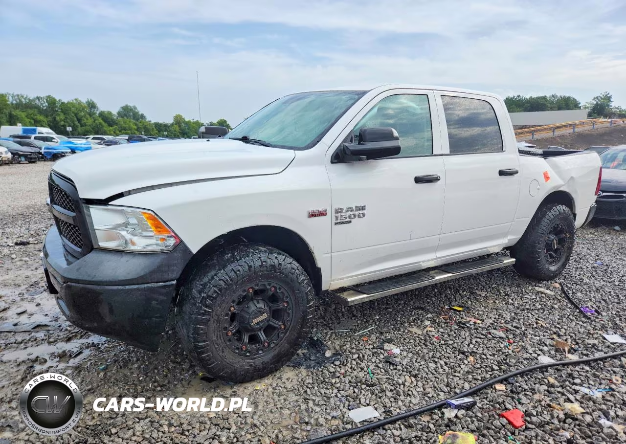 2019 Ram 1500 Classic Tradesman VIN:3C6RR7KT2KG690661 - 1