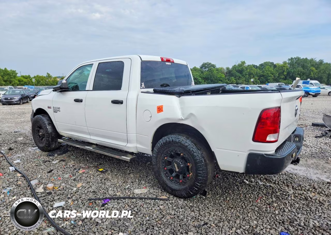 2019 Ram 1500 Classic Tradesman VIN:3C6RR7KT2KG690661 - 2