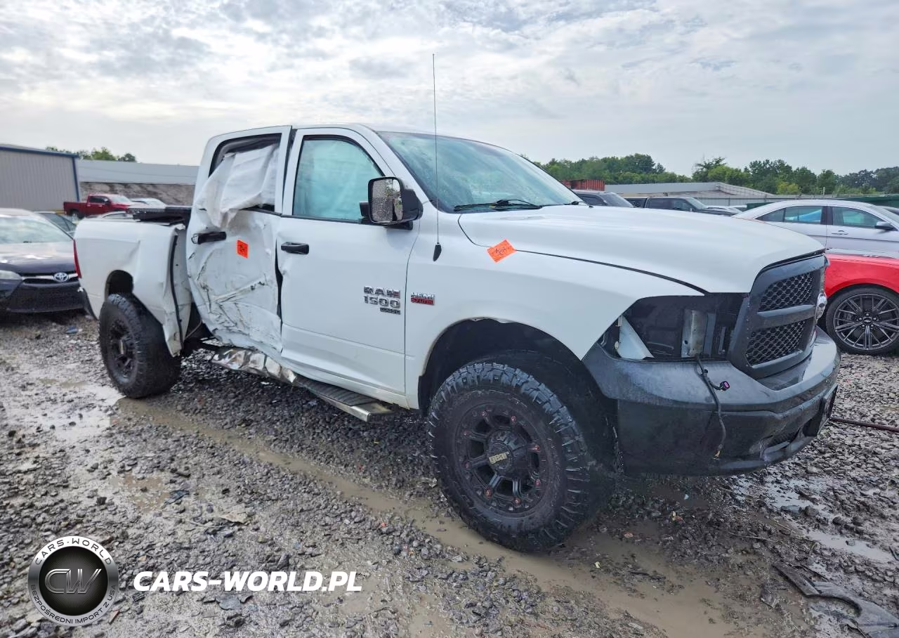 2019 Ram 1500 Classic Tradesman VIN:3C6RR7KT2KG690661 - 4