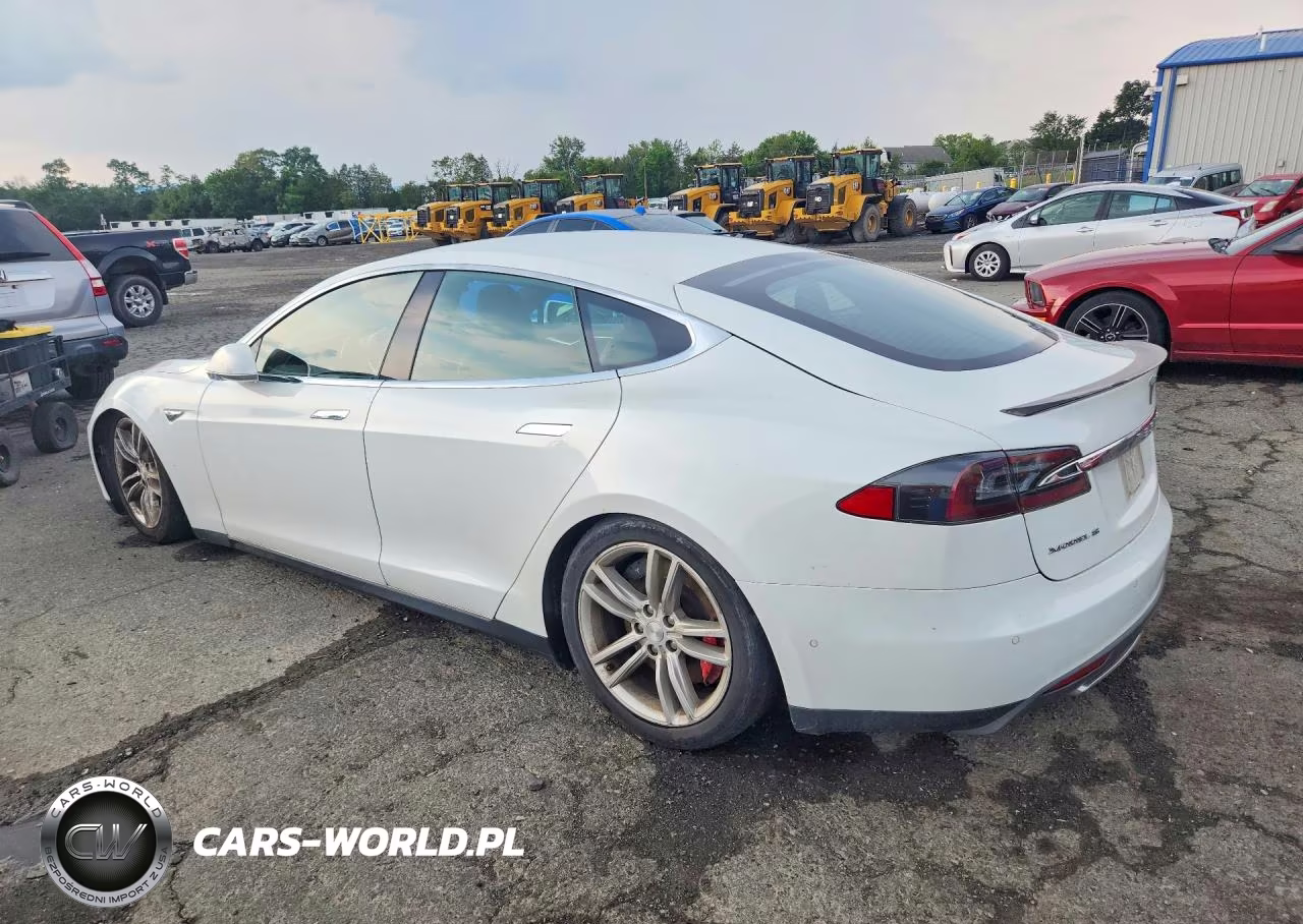 2015 Tesla Model S P85D Awd VIN:5YJSA1H49FF098040 - 2