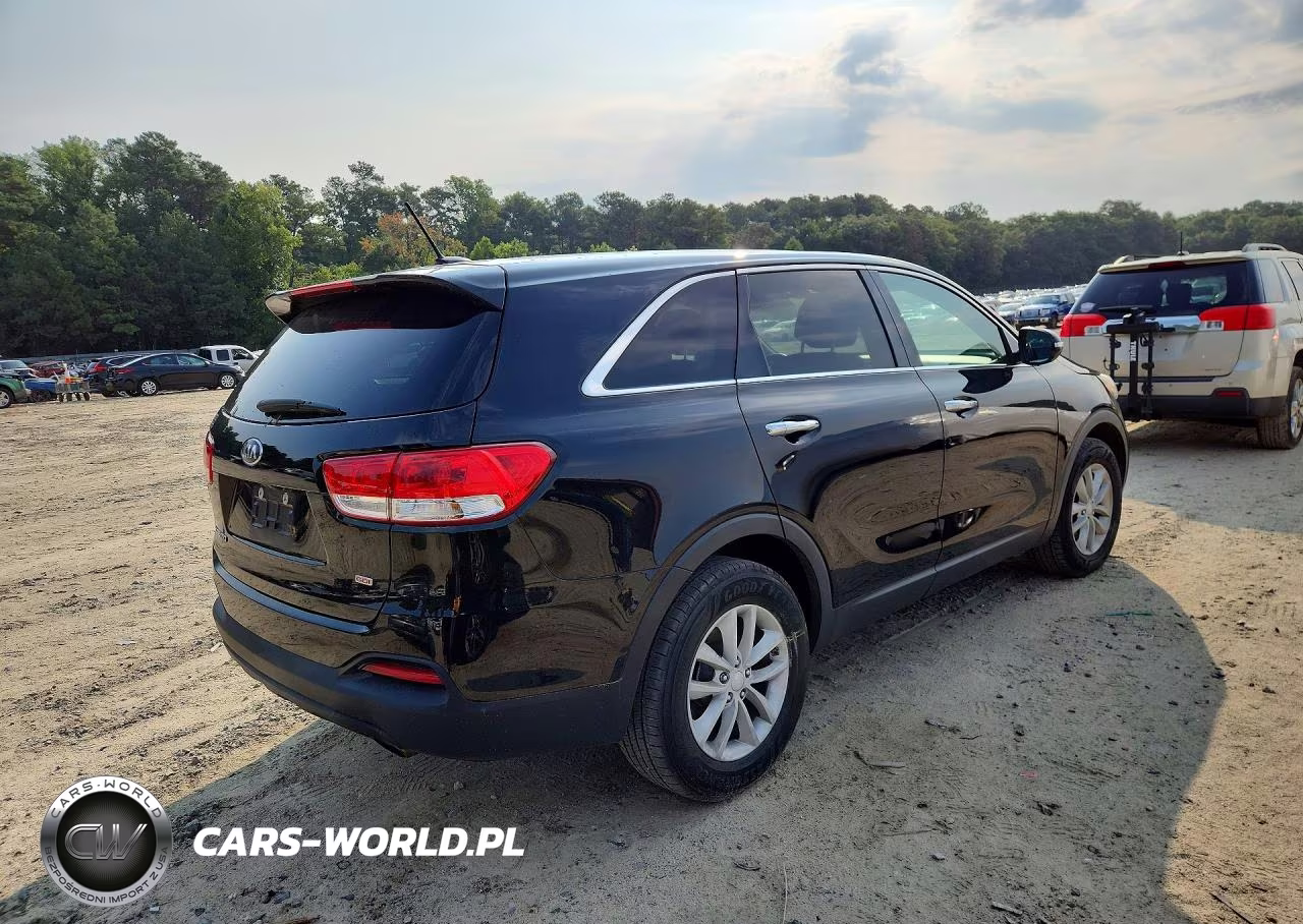 2017 Kia Sorento L VIN:5XYPG4A34HG205370 - 3