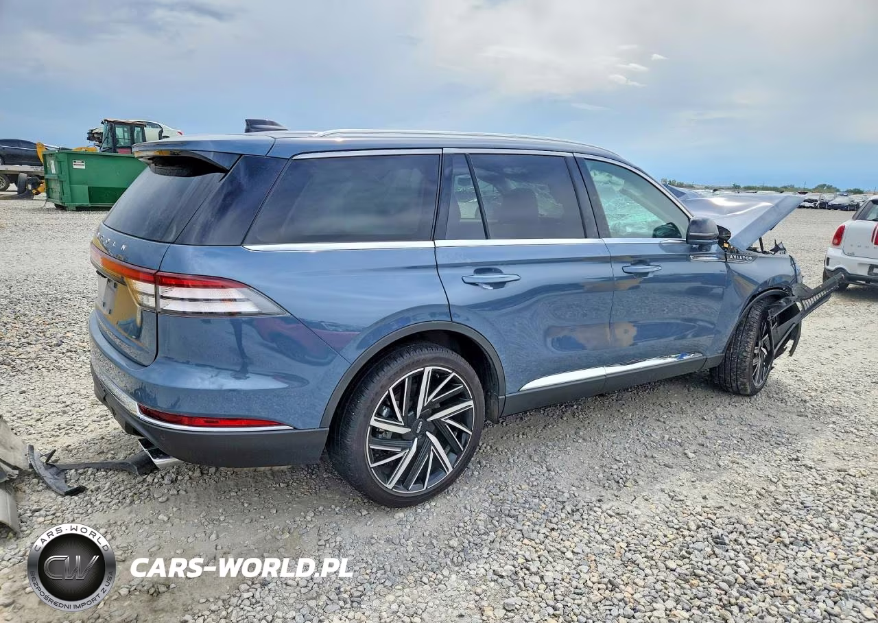 2025 Lincoln Aviator Reserve VIN:5LM5J7XC8SGL08810 - 3