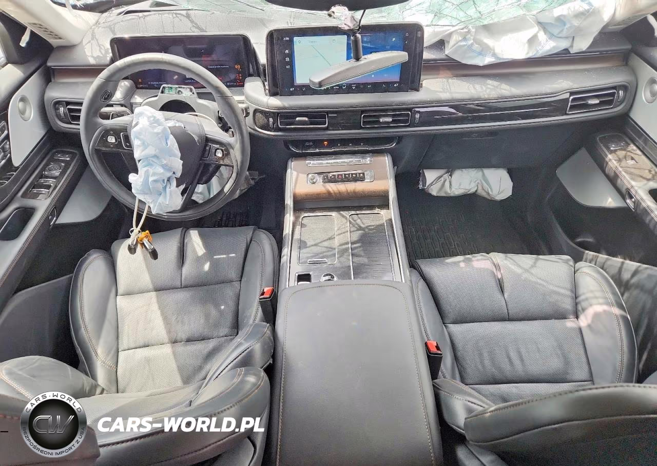 2025 Lincoln Aviator Reserve VIN:5LM5J7XC8SGL08810 - 8